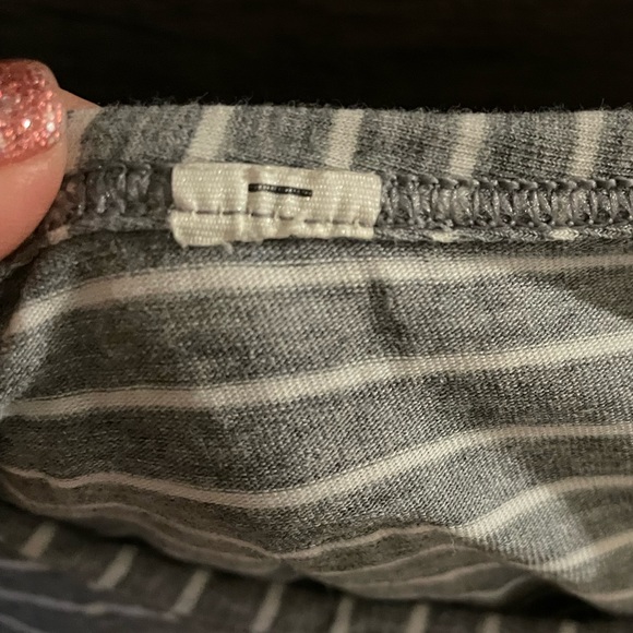 Lululemon top. - Picture 2 of 3